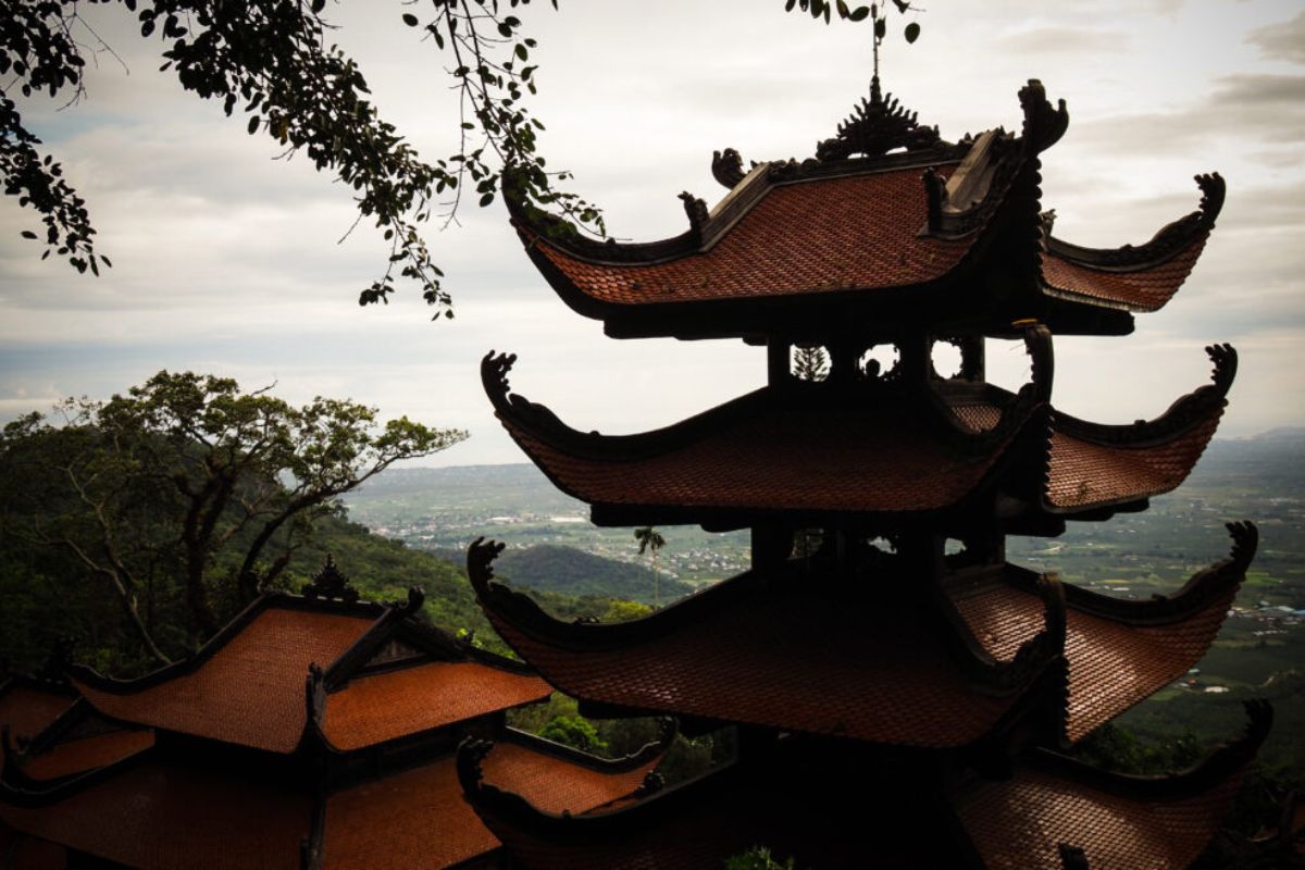 Picturesque Backdrops of ta Cu Mountain 